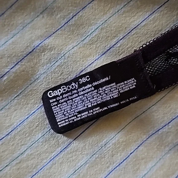 Burgundy bra 🛍3 For $15🛍 - Picture 8 of 12